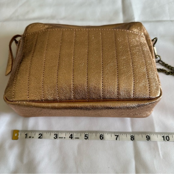 RoseGold Textured Crossbody Bag with Adjustable Strap Metallic Leather Bag - Picture 5 of 9